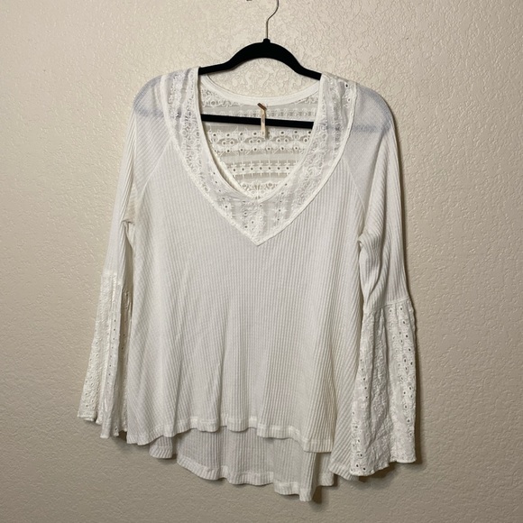 Free People V Neck - Picture 1 of 3